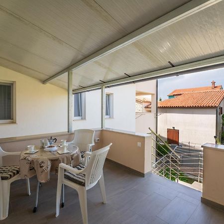 Apartmani Mirela Banjole Esterno foto
